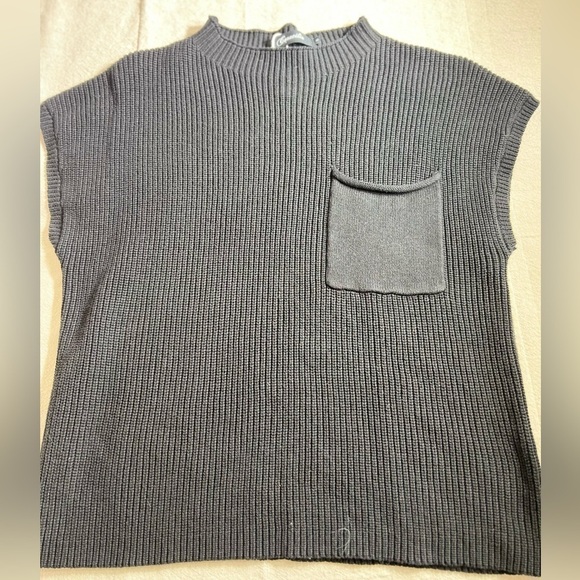 Caracalia Sleeveless black sweater size Small. NWT‎ - Picture 1 of 6